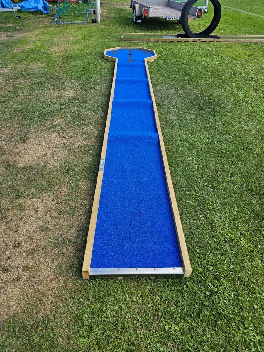 Minigolfbana under installation
